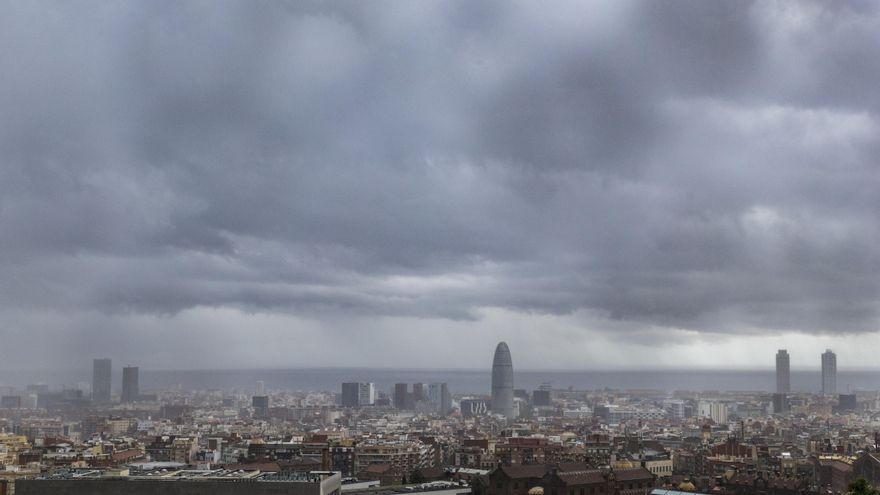 Los ríos y rieras de Cataluña normalizan su caudal tras las lluvias, que siguen en el Ebro