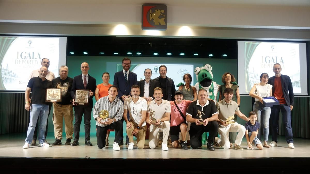 Las imágenes de la I Gala Deportiva de la Federación de Peñas del Córdoba CF
