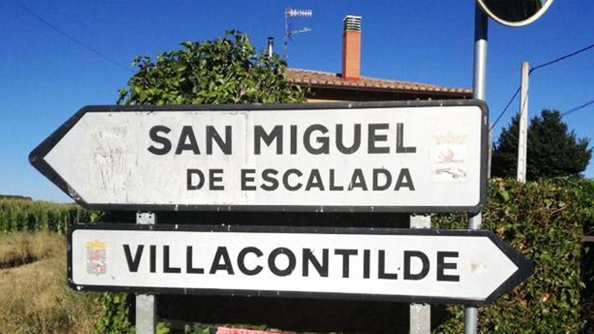Cartel señalizador de Villacontilde.