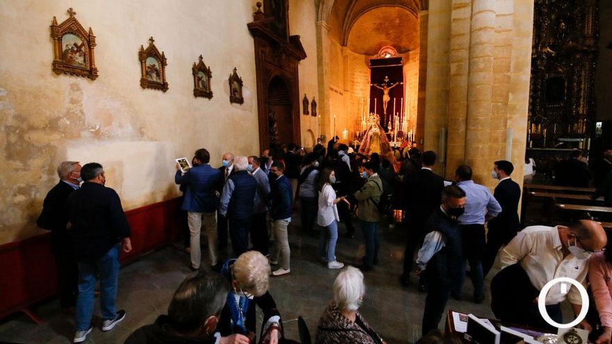 Veneración al Santísimo Cristo de la Misericordia y Nuestra Señora de las Lágrimas