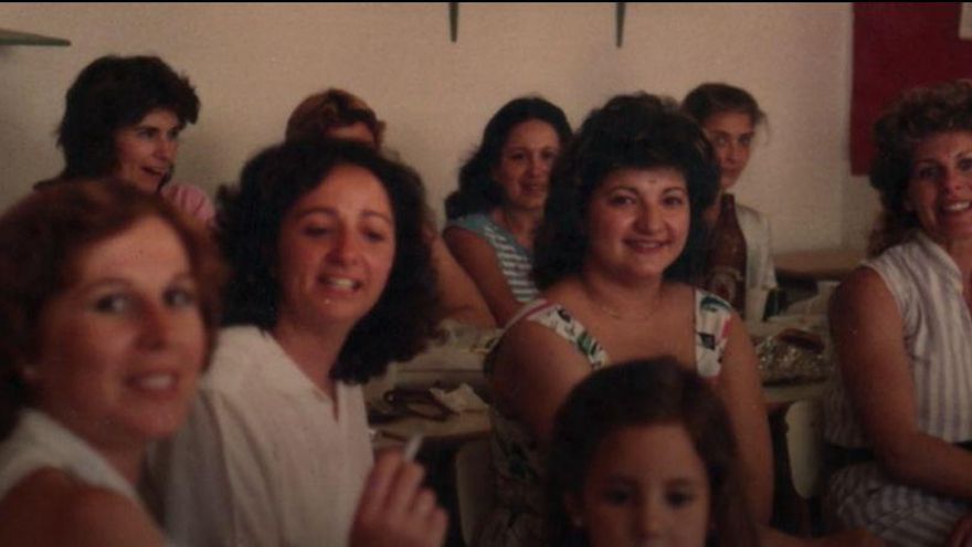 Feminismo vecinal o cómo una escuela de adultos de barrio "nos abrió los ojos a otras vidas"