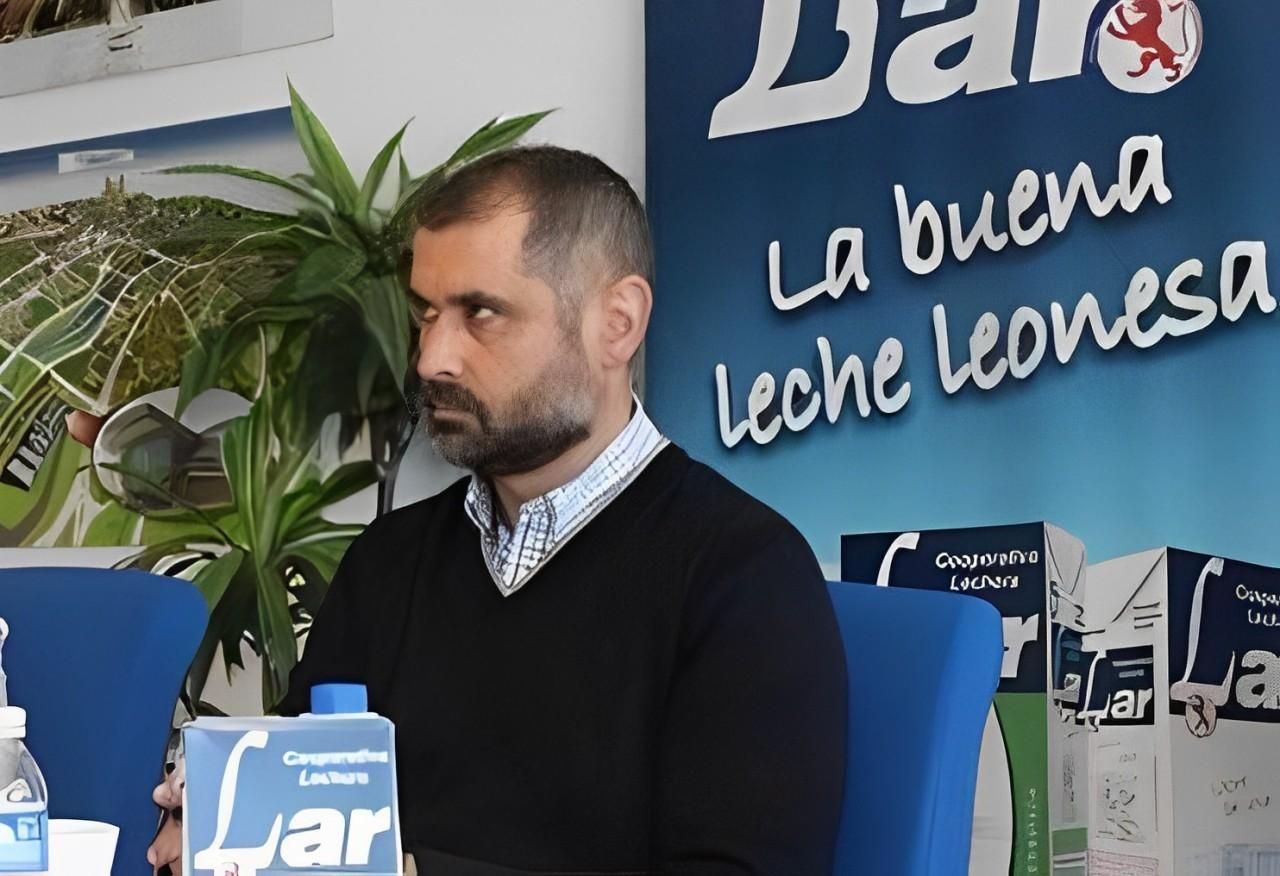 El ya exgerente de la Cooperativa Lar, Luis Carlos Fernández, en un acto público de la marca de leche.