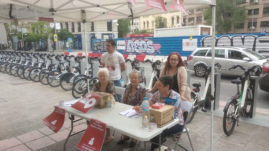 El amago de referéndum republicano saca la urna en el Barrio de Salamanca pese a las amenazas de veto del PP