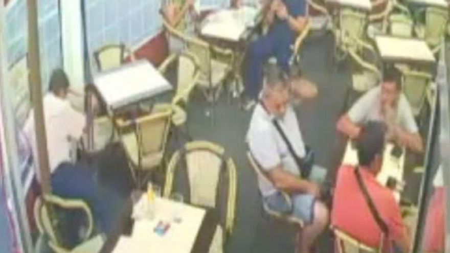 Multa de 3.000 euros al bar que viralizó el vídeo del tambaleo y caída de un concejal