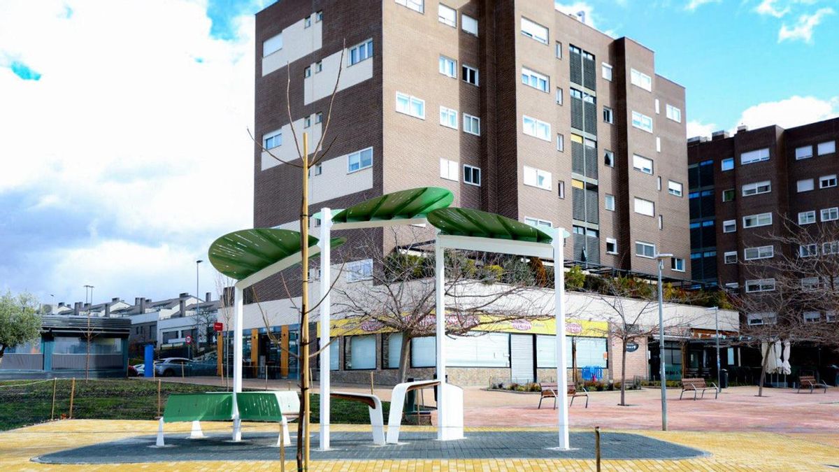 Rivas estrena un parque de agua en la plaza de Futurama con juegos acuáticos y chorros refrescantes