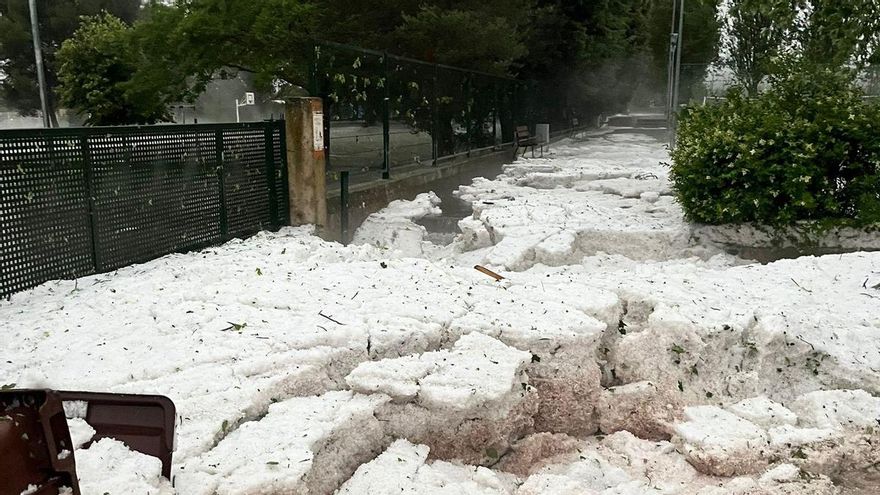 San Bernabé se despide con una fuerte tromba de agua y granizo en toda La Rioja