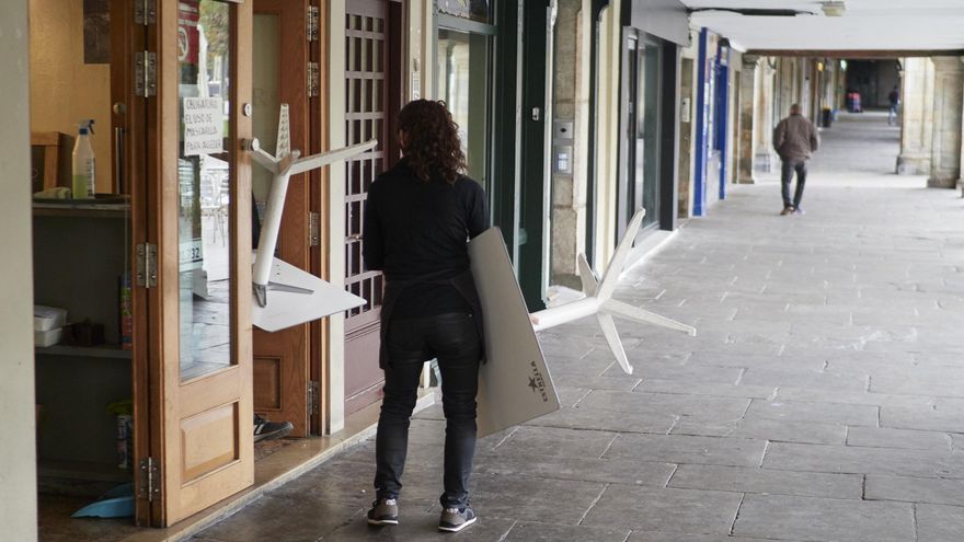 En España la Seguridad Social perdió en agosto un promedio de 199.300 cotizantes respecto a julio, su mayor caída en este mes desde 2019.