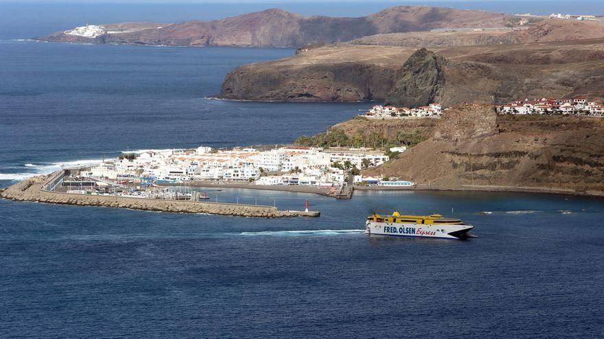Las patronales canarias piden la exención de la 'tasa verde' para las navieras que operan en las Islas