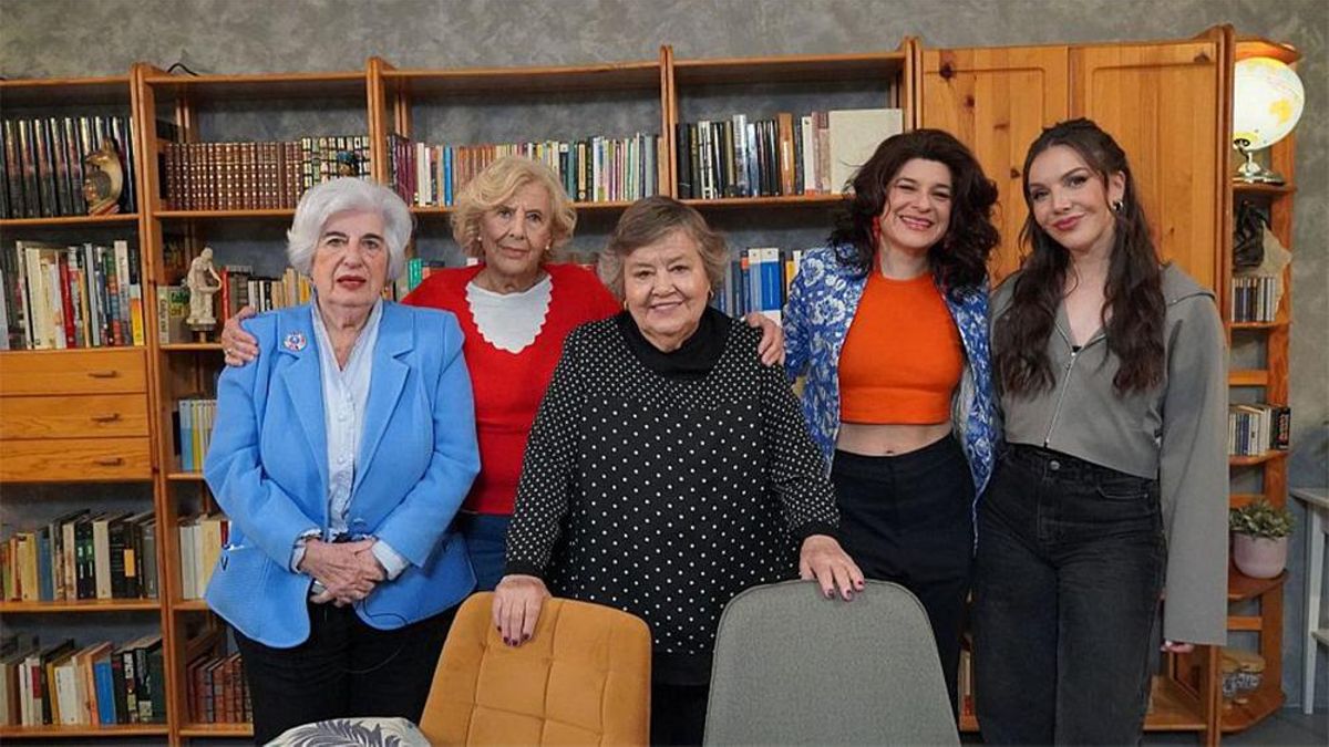 Paca Sauquillo, Manuela Carmena, Cristina Almeida e Inés Hernand y Nerea Pérez de las Heras en 'Las abogadas & compañía'