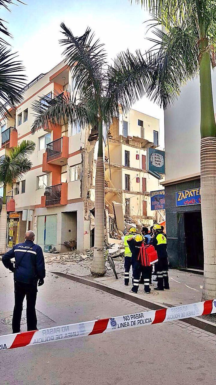 Derrumbe de un edificio en Los Cristianos (Tenerife)