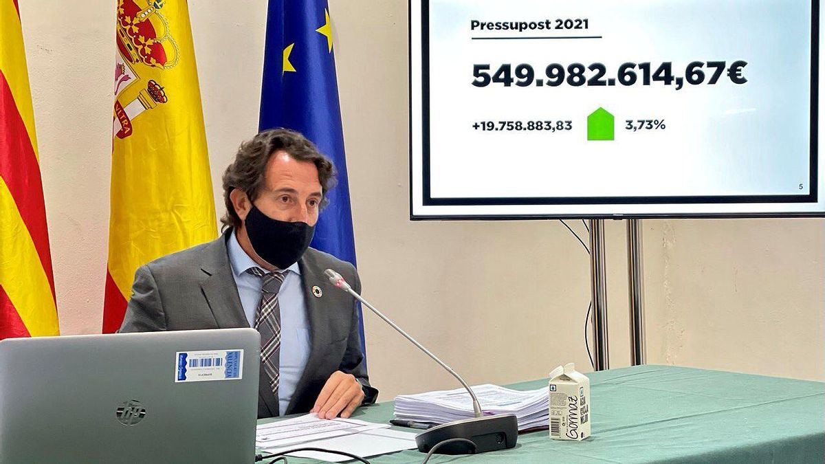 El diputado de Hacienda ha presentado el proyecto de presupuestos para 2021.