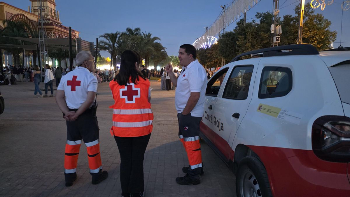 Dispositivo de la Cruz Roja en la Feria de Córdoba