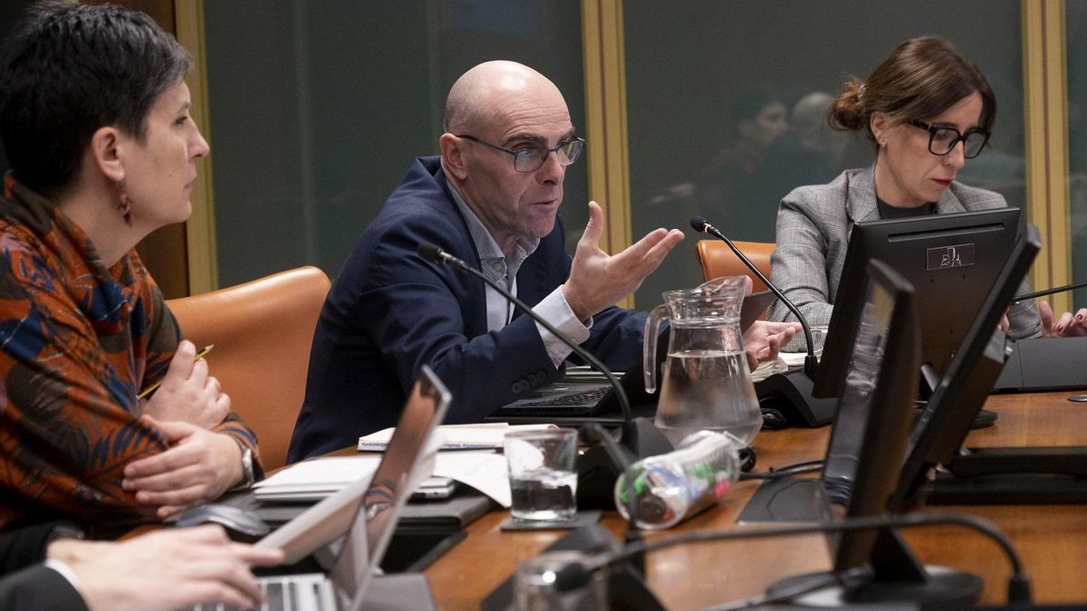 El Gobierno vasco busca un acuerdo con los anguleros que han presentado recurso contra la suspensión de la campaña