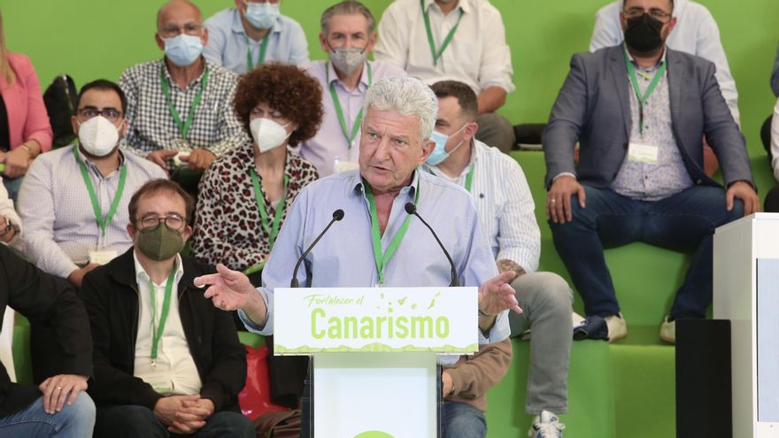 El diputado Pedro Quevedo se dirige a las bases del partido en el V Congreso de Nueva Canarias.