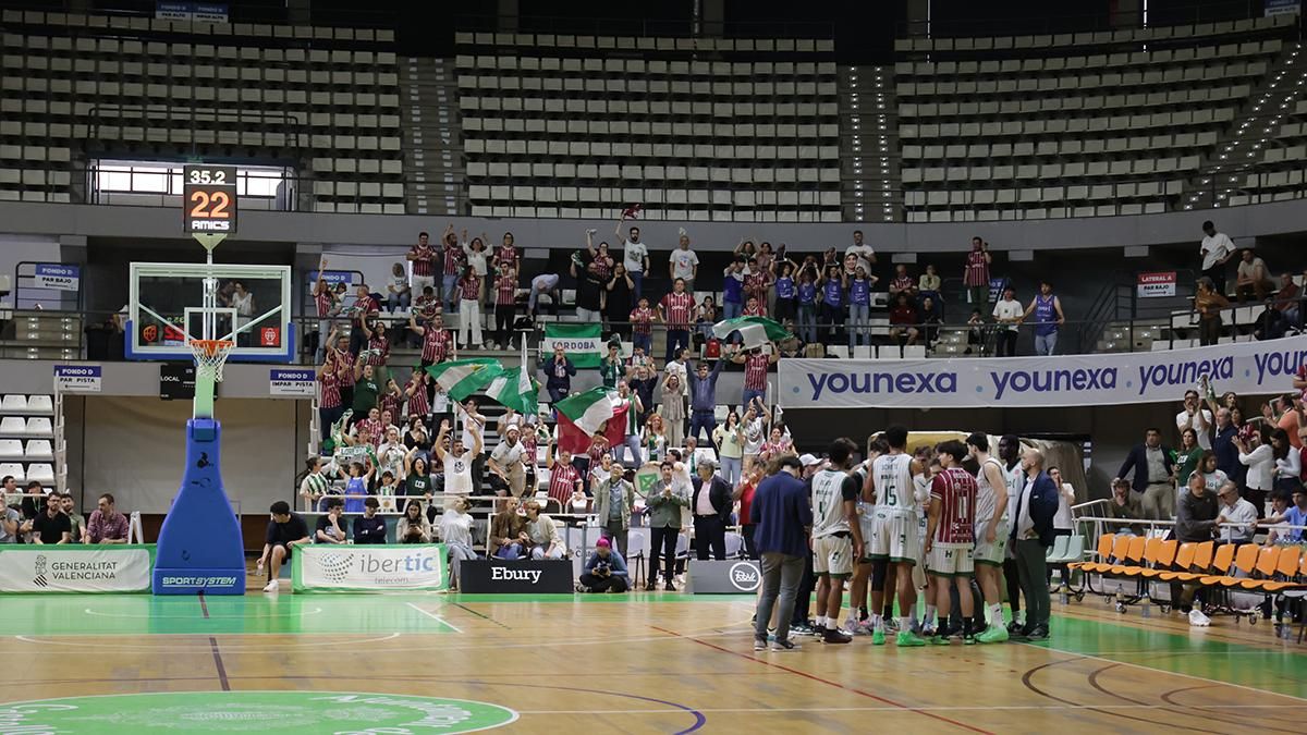 Las imágenes del Amics Castelló - Coto Córdoba CB