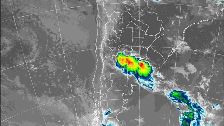 Tormentas fuertes y lluvias aisladas en la Ciudad de Buenos Aires y alrededores: hay alerta de granizo