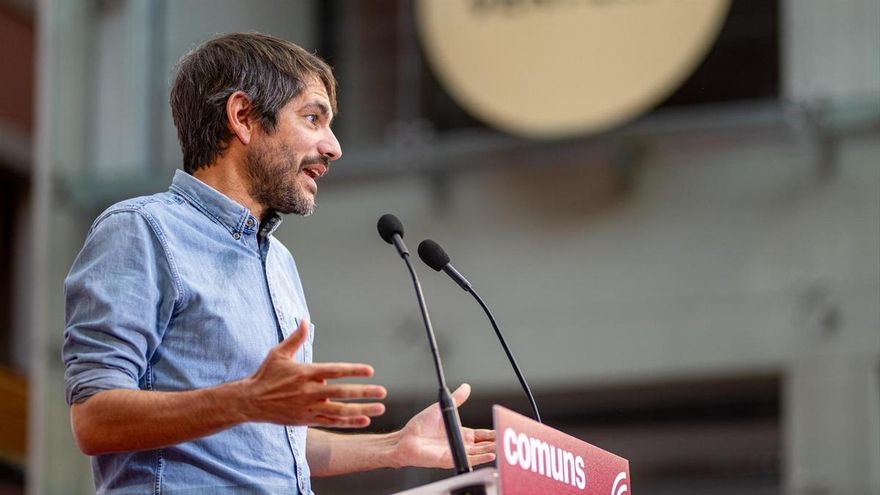 El ministro de Cultura, Ernest Urtasun, interviene durante la segunda jornada de la Assemblea Nacional de Catalunya en Comú, el 17 de noviembre