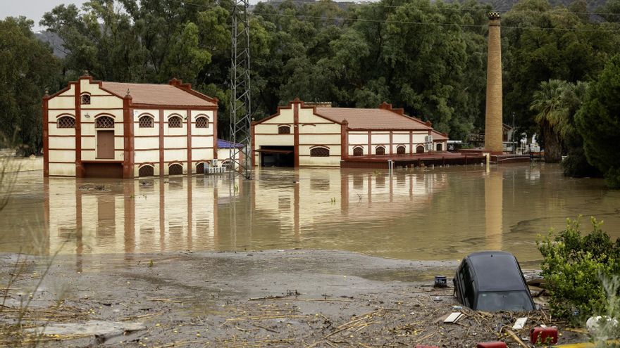Andalucía estrenó el sistema de alertas a móviles en Cádiz un día después de que Málaga pasara por una situación similar