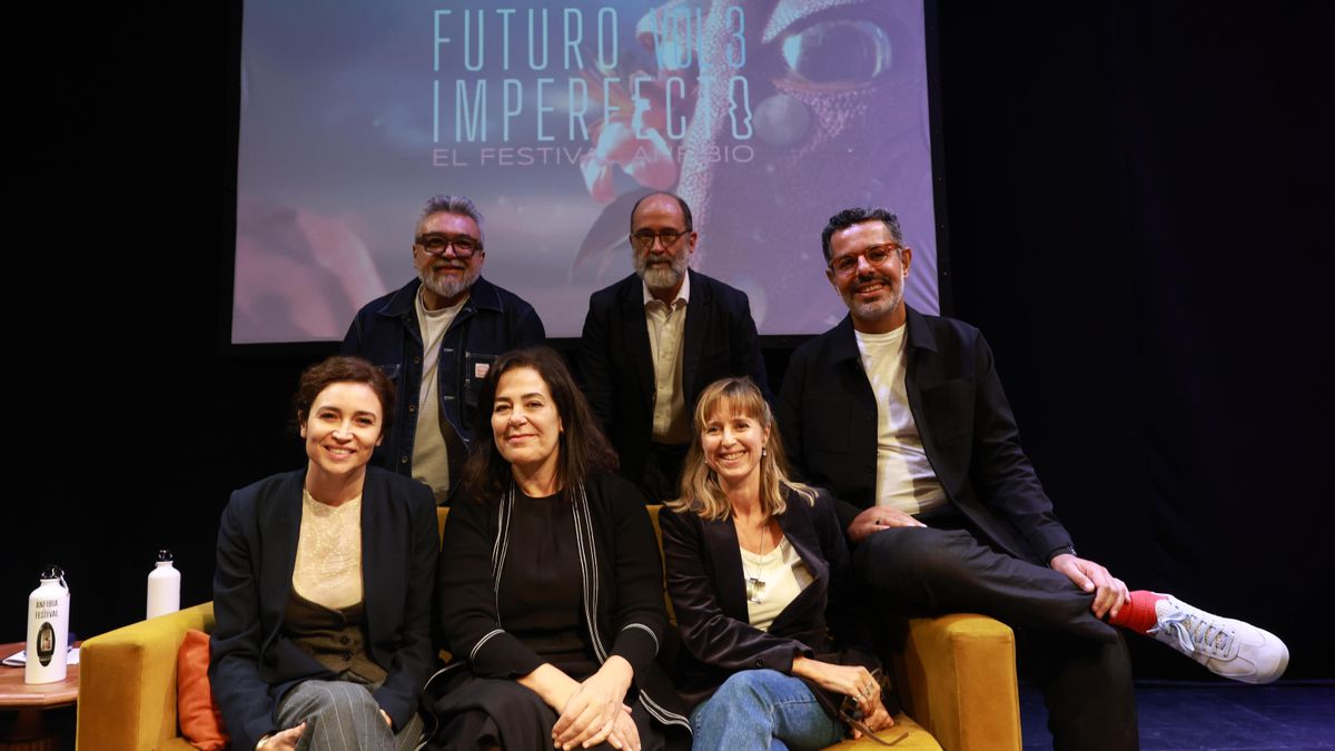 Cristian Alarcón, Michael Reed, Chico Regueira, Julia Mengolini, Silvina Heguy y Micaela Cuesta, protagonistas de la última jornada del festival de Anfibia.