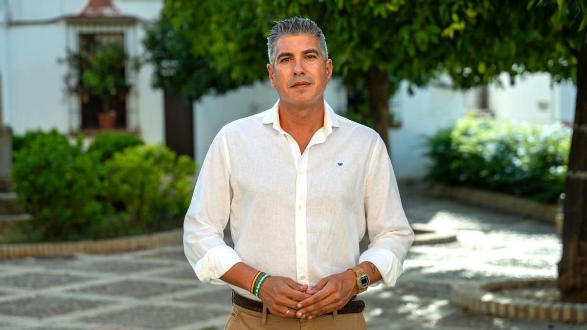 El socialista Juan Borrego se presenta a las primarias en Utrera tras la renuncia de Villalobos a ser candidato