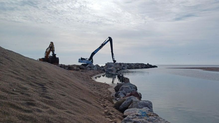 Medio Ambiente oculta un contrato de 13.000 euros para redactar parte de la polémica Ley de Costas valenciana