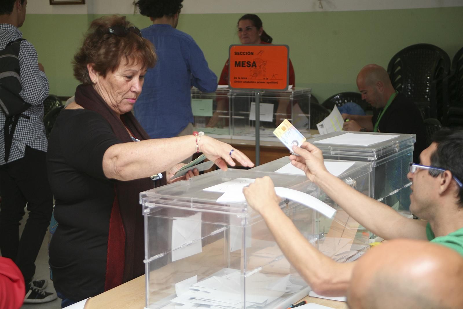 Jornada electoral en Agümes