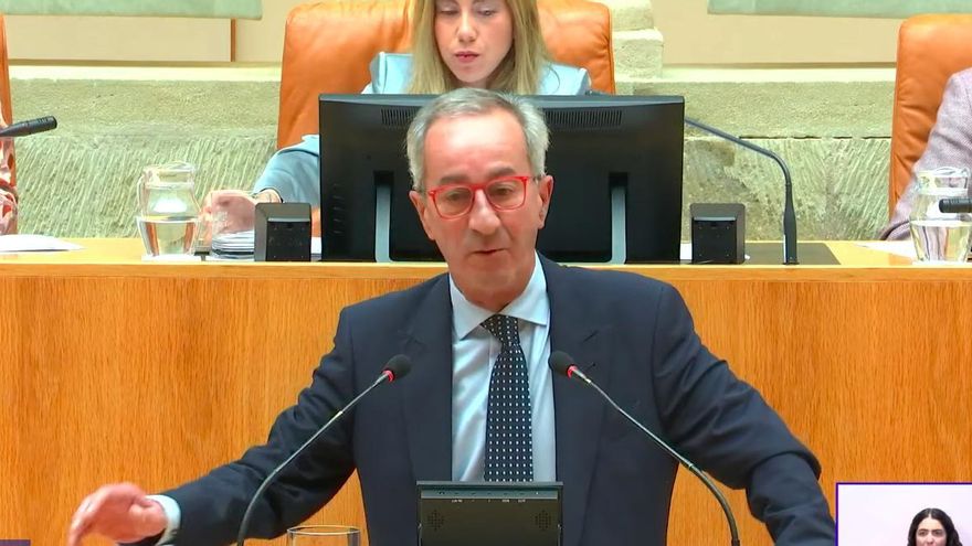 Un diputado del PP de La Rioja, médico de profesión, llama "comadrejas" a quienes defienden la sanidad pública