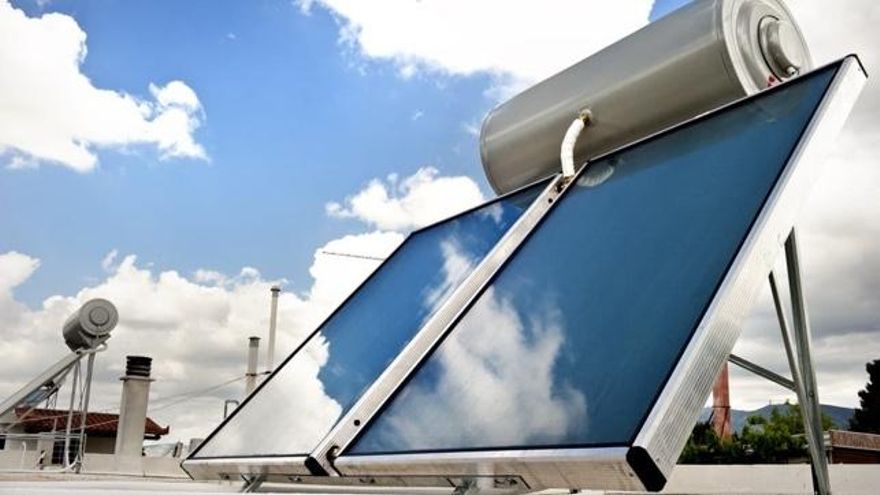 ¿Qué es un colector solar térmico y cuánto cuesta instalar uno?