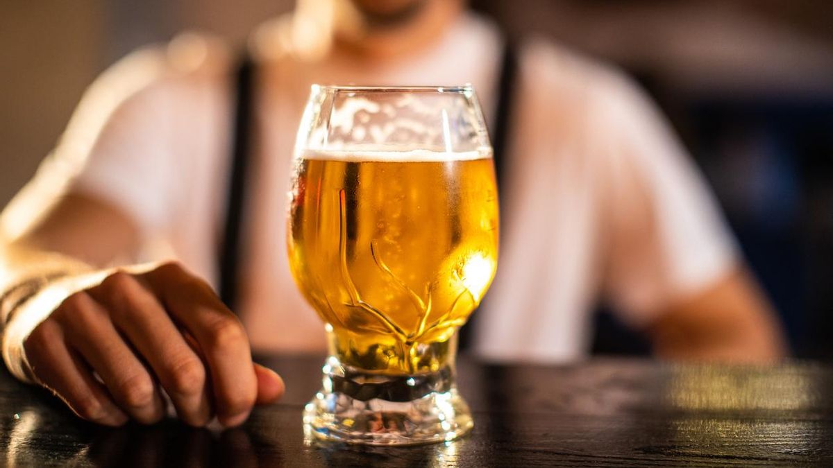 Una pinta de cerveza.
