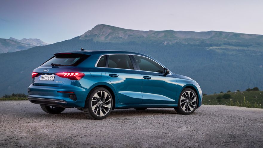 El nuevo Audi A3 Sportback es ligeramente más ancho y largo, sin perder sus proporciones compactas.