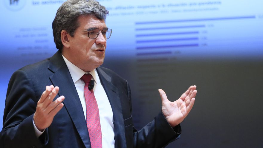 Ocho claves de la difícil negociación para que los autónomos coticen por sus "ingresos reales"