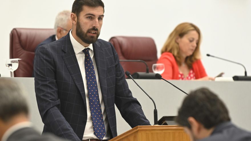 El vicepresidente de la Región de Murcia, de Vox, presume de dejar sin fondos al colectivo LGTBI en los Presupuestos