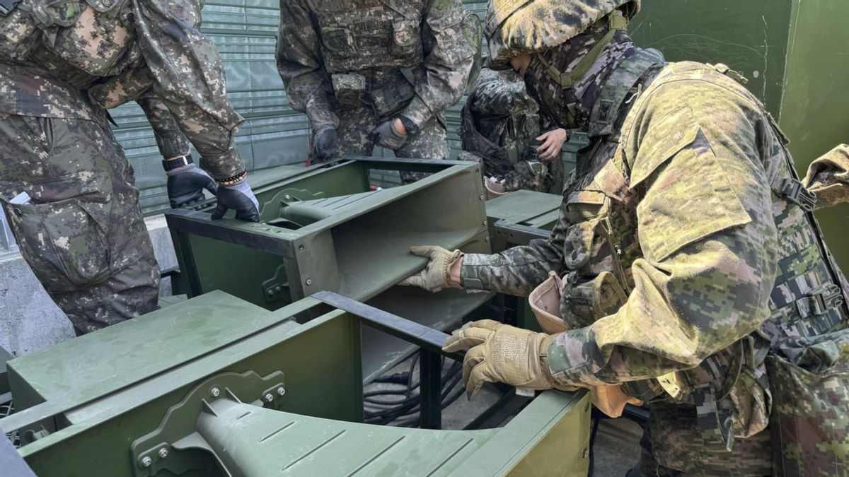 Corea del Sur desmantela los altavoces de propaganda en la frontera como gesto de buena voluntad hacia el Norte