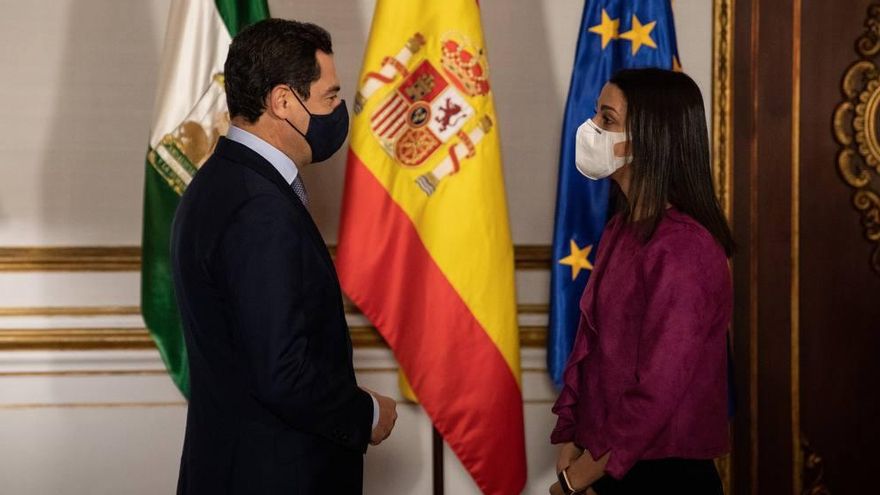 El presidente andaluz, Juanma Moreno Bonilla, recibe a la líder nacional de Ciudadanos, Inés Arrimadas.
