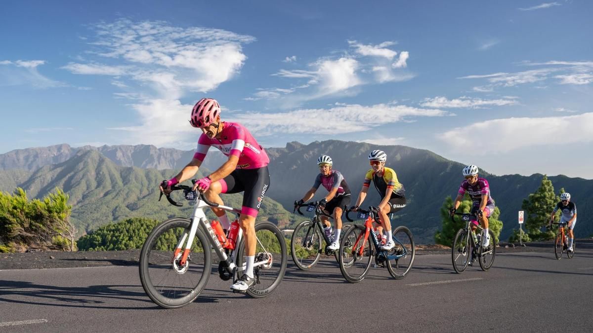 La Vuelta La Palma: últimos días de inscripción para descubrir la isla pedaleando  en tres etapas