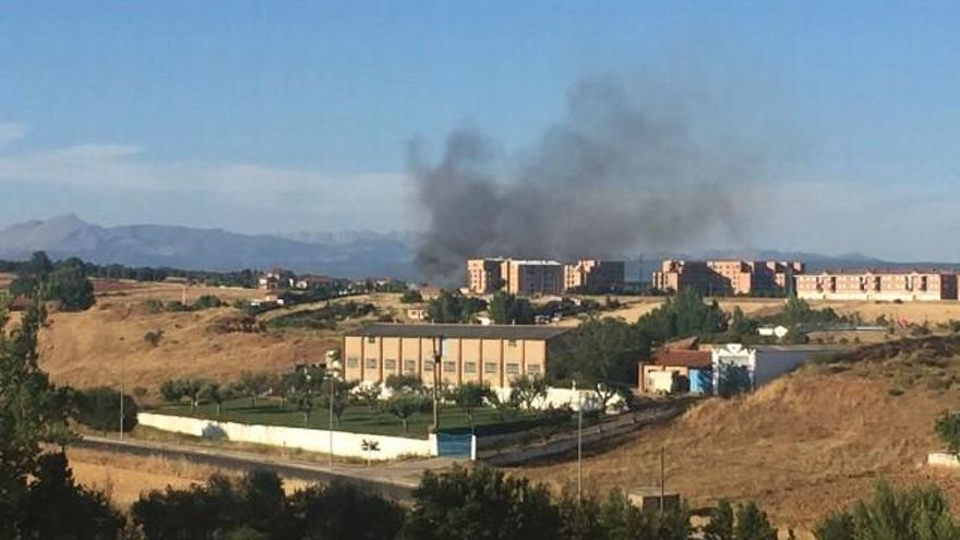 Incendio en Navatejera.