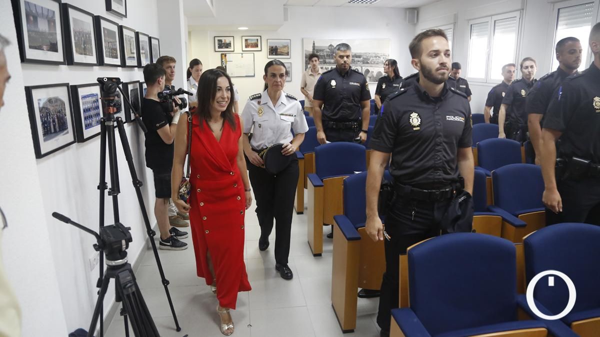 Presentación de diez policías en prácticas de la 38ª promoción de la Escala Básica