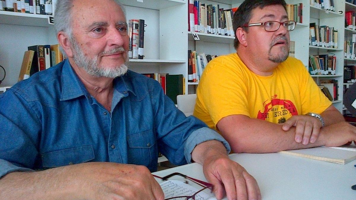 El Frente Cívico promovido por Anguita iniciará una campaña para reclamar la salida de España del euro