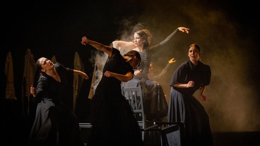 Cigarreras sindicalistas y pioneras del feminismo: el flamenco da una vuelta de tuerca al mito de 'Carmen'