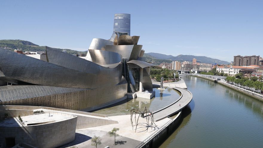Vista del Museo Guggenheim de Bilbao. EFE/LUIS TEJIDO/Archivo