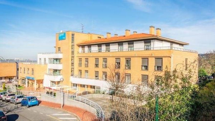 Seis falsos positivos en la residencia de Sanitas en Erandio y 17 casos activos en el brote de Tagore, en Vitoria