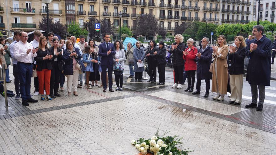 Donostia honra con una placa a Manuel Orcera de la Cruz, asesinado por ETA