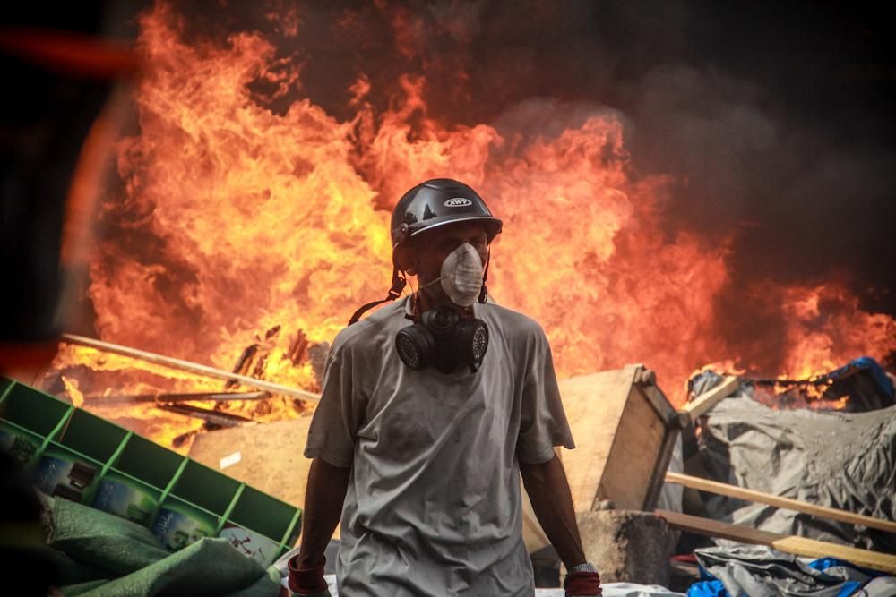 Enfrentamientos entre la policía y los partidarios de Mosri en El Cairo. / Mosa'ab Elshamy