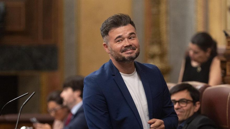 Rufián: "Manda bemoles que haya sido Vox quien haya roto con el PP y no el PP  con Vox"