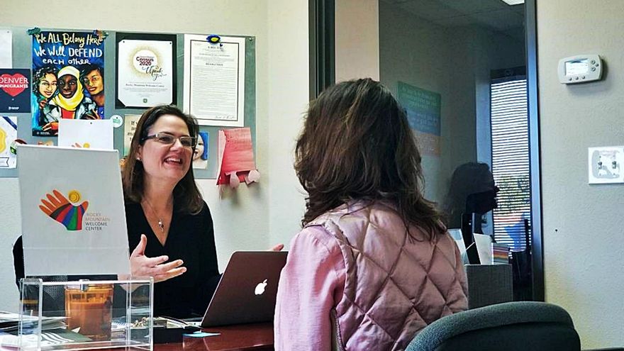 Los migrantes han desbordado este 2023 la capacidad de Denver y Colorado para atenderlos