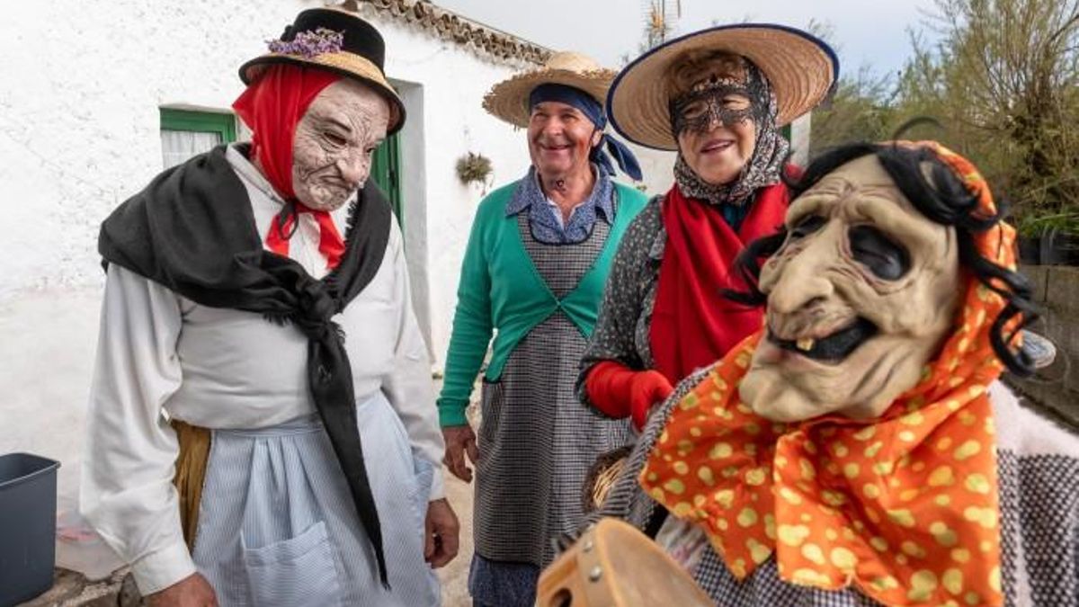Caretas, disfraces y antifaces del Carnaval de Teno Alto, uno de los menos conocidos de Tenerife.
