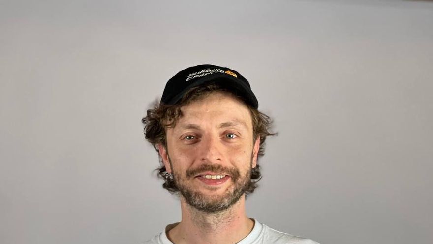 El artista cántabro Juan Hurle