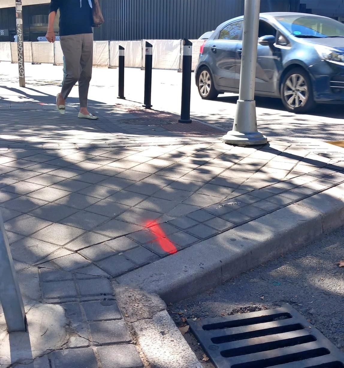 Marcas de spray en el suelo previas a las obras