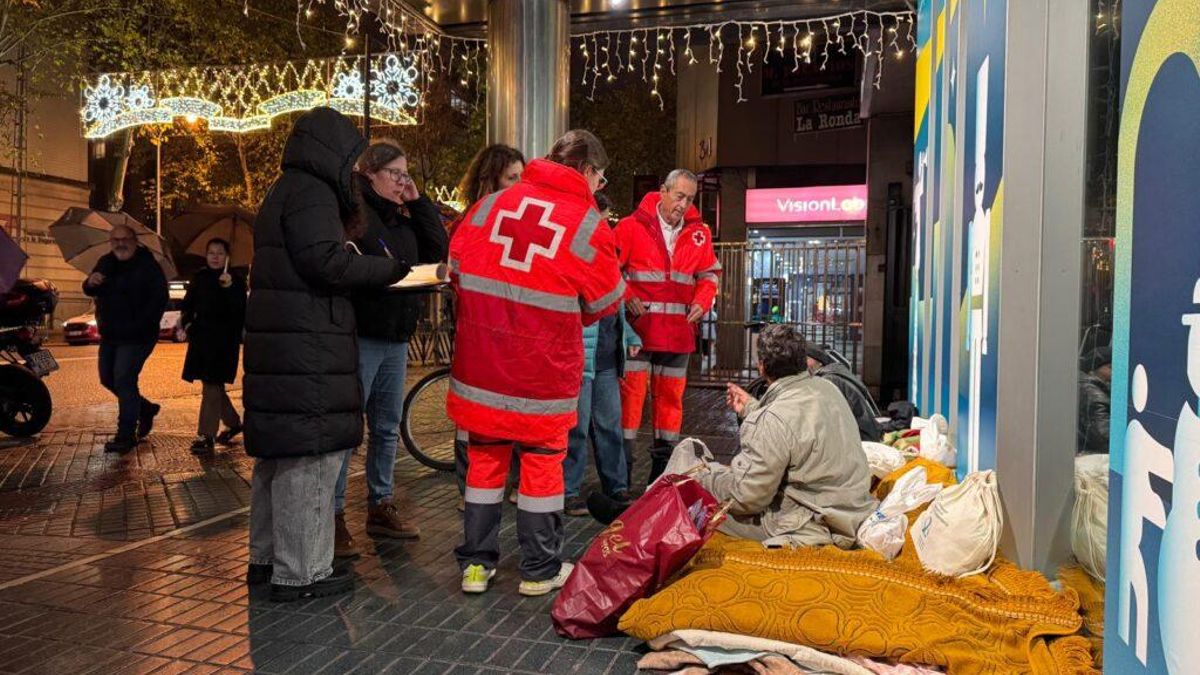 El Colegio de Enfermería y Cruz Roja desarrollan una iniciativa de promoción del autocuidado para personas sin hogar
