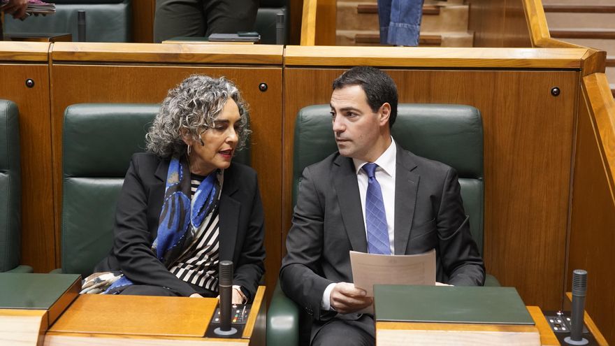 Pradales celebra los seis meses como lehendakari con la aprobación de sus primeros presupuestos